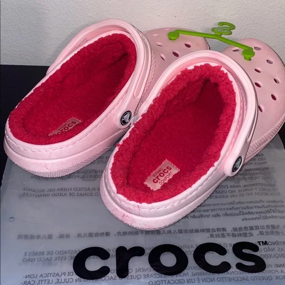 CROCS Classic Watercolor Marbled Lined Clog - Picture 6 of 11